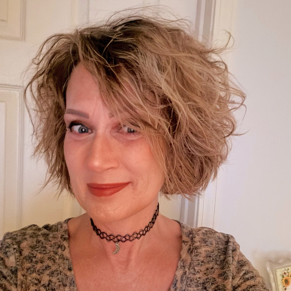 Meet your Posher, Laura